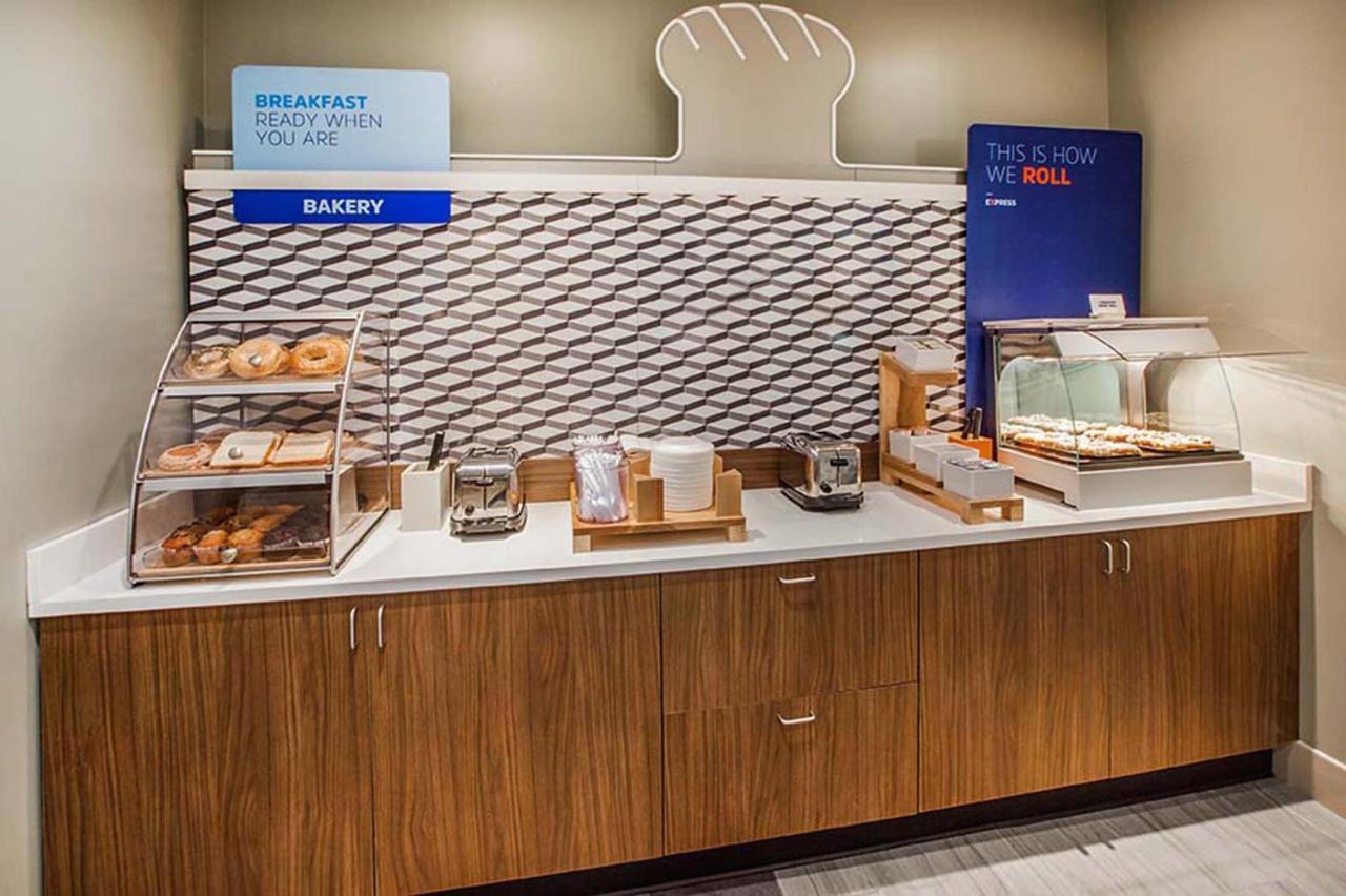 Holiday Inn Express Hotel & Suites Sherman Highway 75 By Ihg Екстериор снимка