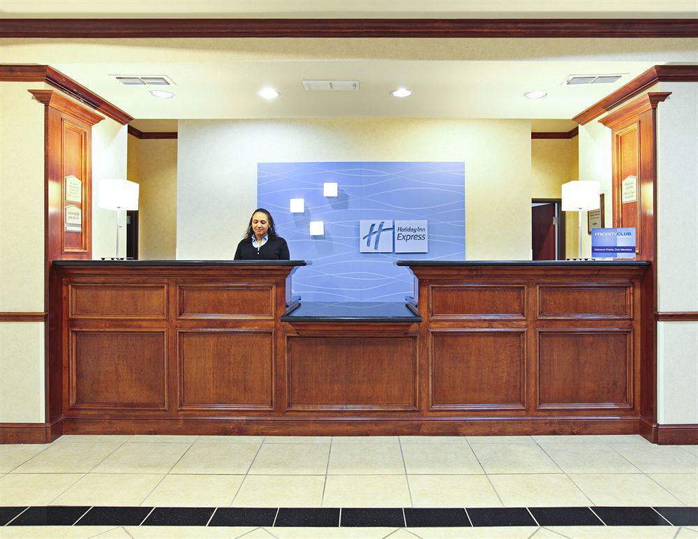 Holiday Inn Express Hotel & Suites Sherman Highway 75 By Ihg Интериор снимка