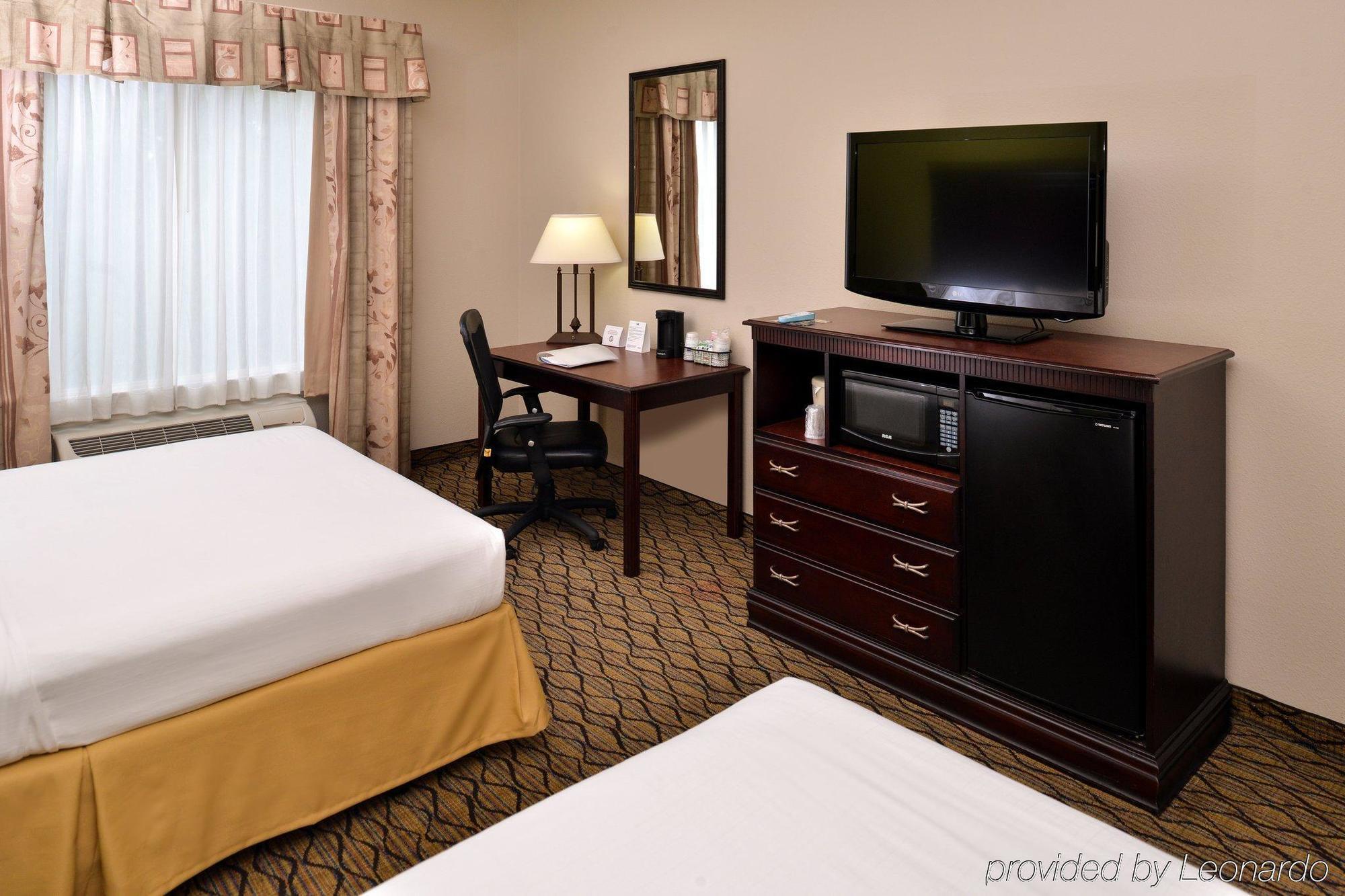 Holiday Inn Express Hotel & Suites Sherman Highway 75 By Ihg Екстериор снимка