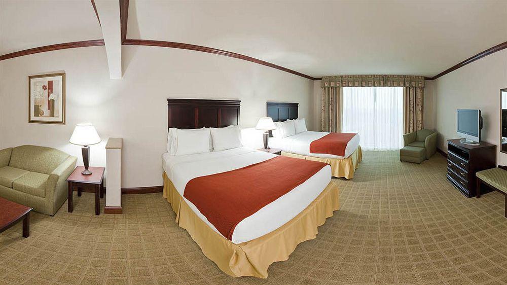 Holiday Inn Express Hotel & Suites Sherman Highway 75 By Ihg Екстериор снимка